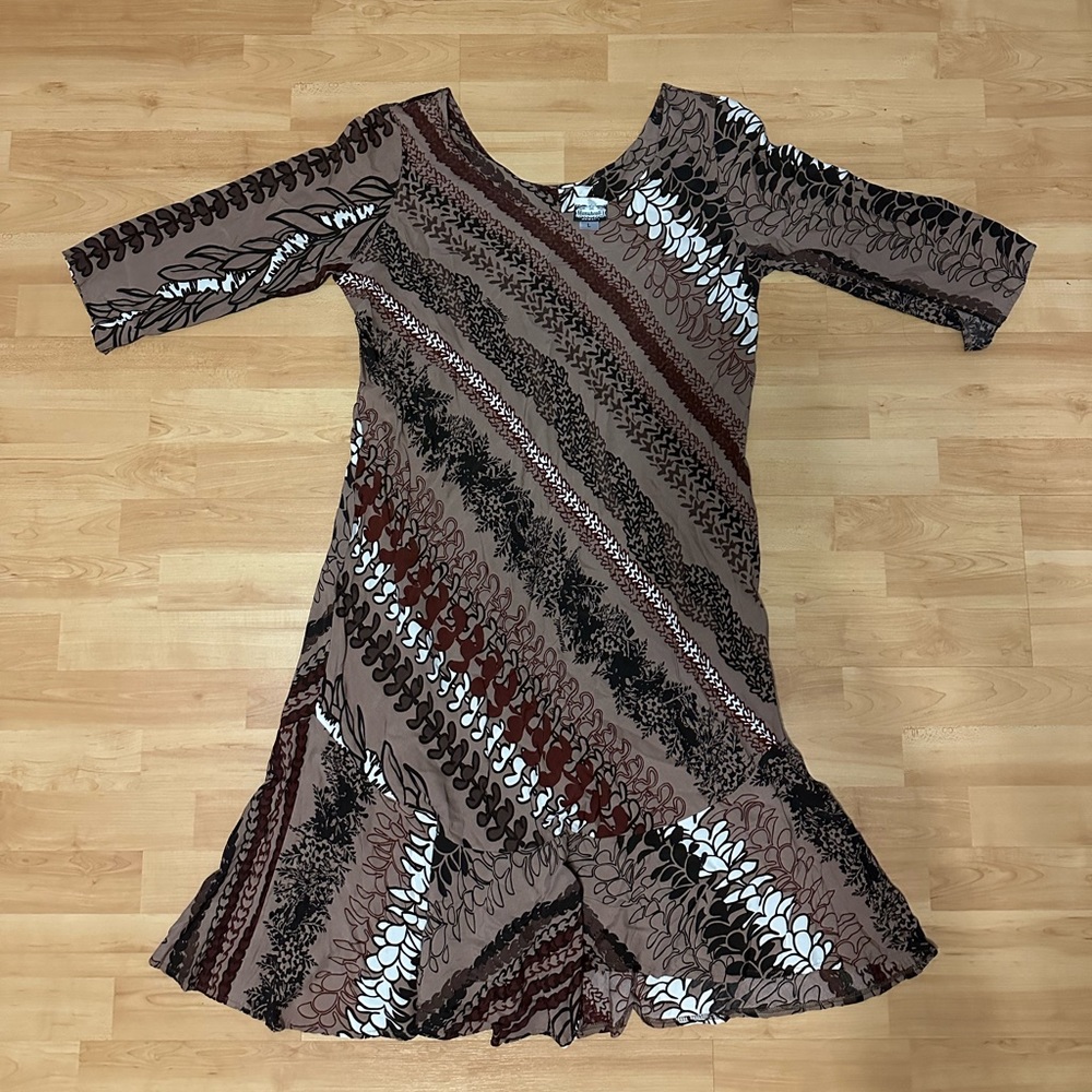 Manuhealii Dress